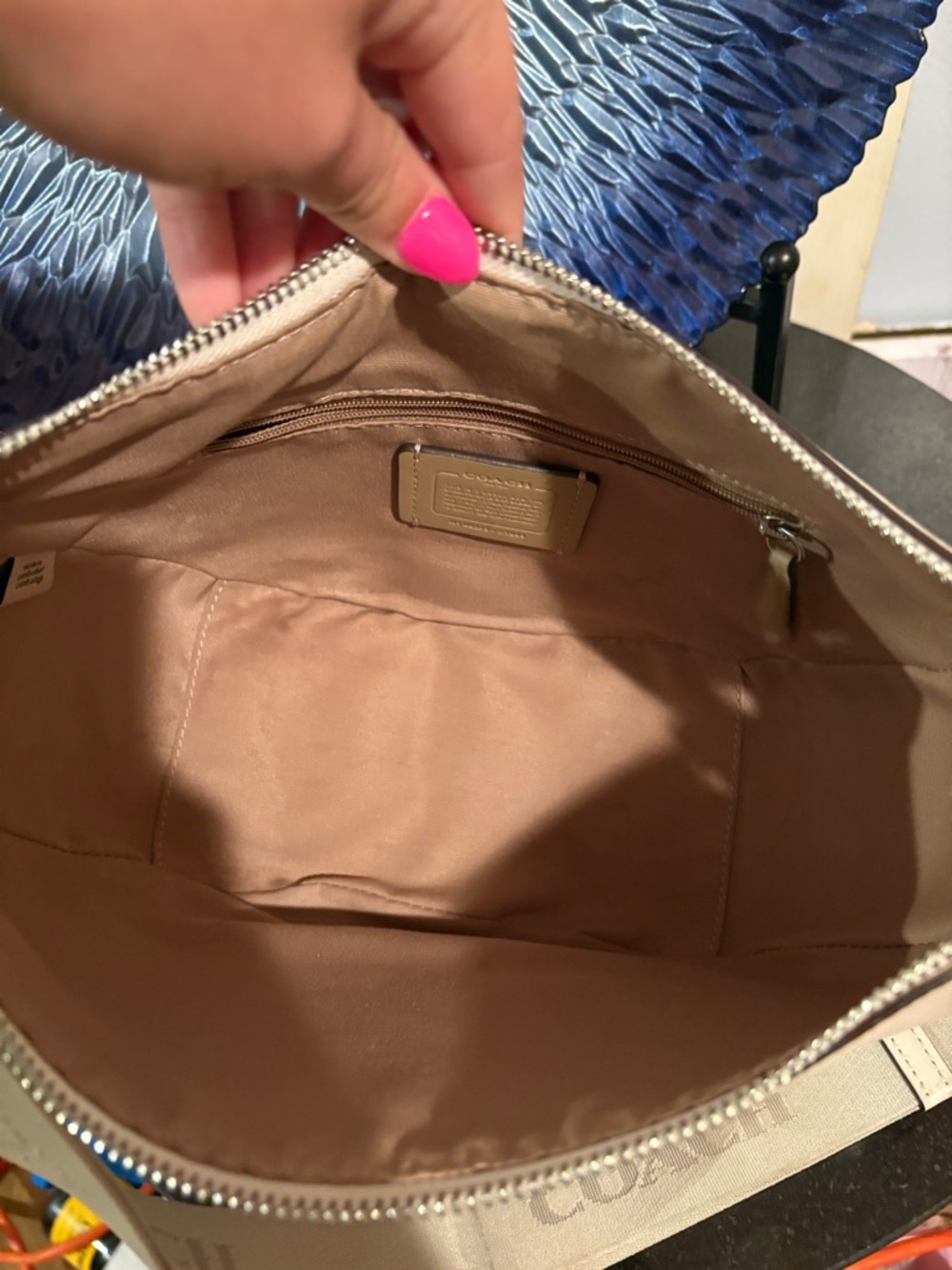 Coach Pace Chalk/Off-White Shoulder/Crossbody Bag - Picture 5 of 6